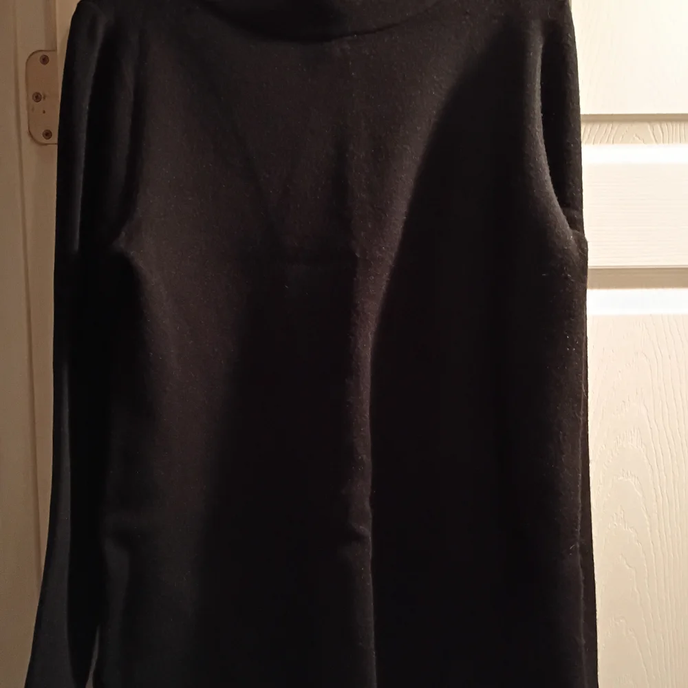 NWT Apt. 9 Women's Classic Mock Neck Black Sweater - Picture 2 of 5